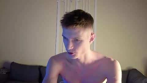 Max online show from June 13, 9:46 pm