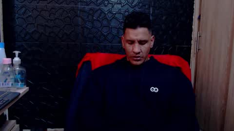 Viktor Herrera online show from February 2, 3:33 pm