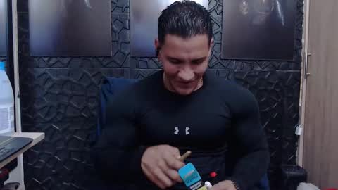 Viktor Herrera online show from March 14, 3:56 am