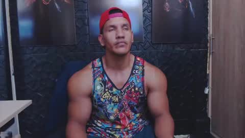 Snapshot of viktorherrera chatting on May 11, 6:05 pm Viktor Herrera online show from May 11, 6:05 pm