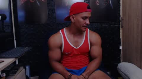 Snapshot of viktorherrera chatting on June 17, 3:13 pm Viktor Herrera online show from June 17, 3:13 pm