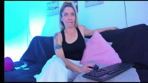 Viktoria online show from May 15, 1:56 am