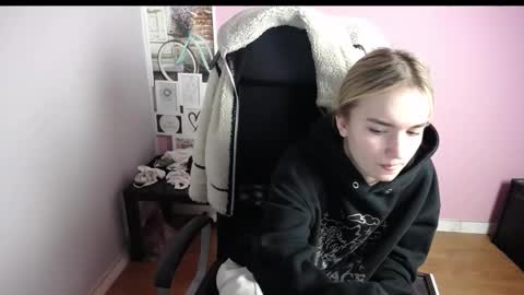 viktoria_lovely online show from December 23, 6:55 am