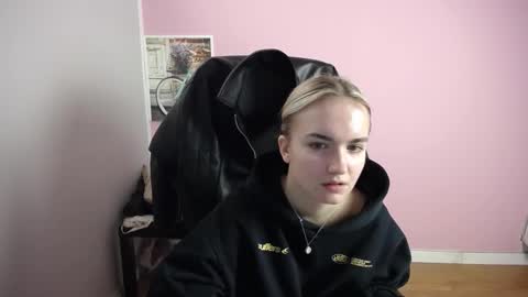 viktoria_lovely online show from March 6, 9:17 am