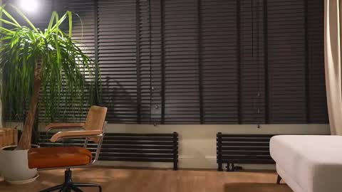 Snapshot of villanelle_l chatting on February 11, 1:41 pm Lana online show from February 11, 1:41 pm