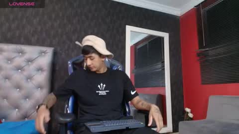 V I N A C K online show from November 25, 3:17 am