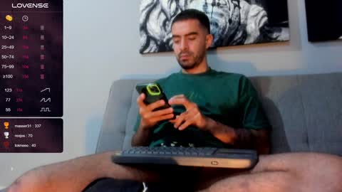 Snapshot of vince_colin chatting on December 30, 2:09 am VINCE online show from December 30, 2:09 am