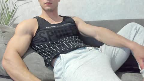 Snapshot of vincent_o chatting on December 24, 7:55 pm Vincent. uncut 18cm online show from December 24, 7:55 pm