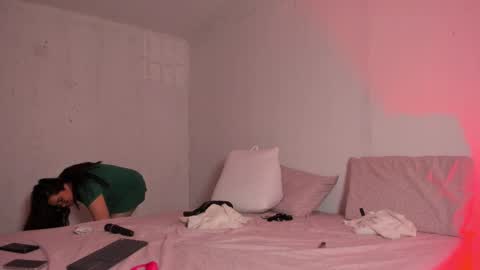Mia and Vincent online show from May 10, 12:16 am