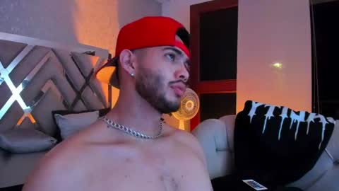 Snapshot of vincentblack_ chatting on July 8, 4:28 am Vincent online show from July 8, 4:28 am