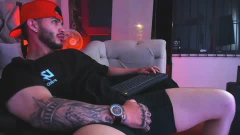 Snapshot of vincentblack_ chatting on July 12, 5:42 am Vincent online show from July 12, 5:42 am