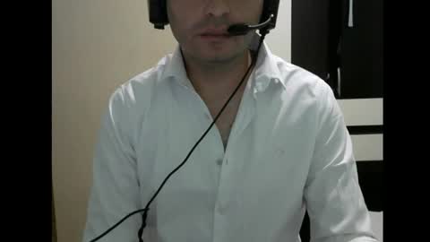 Snapshot of vincenthrt chatting on April 3, 12:47 pm vincenthrt online show from April 3, 12:47 pm