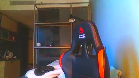 Snapshot of vincentprice69 chatting on October 26, 11:49 am vincentprice69 online show from October 26, 11:49 am