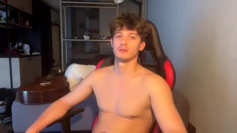 Snapshot of vincentprice69 chatting on October 28, 3:04 pm vincentprice69 online show from October 28, 3:04 pm