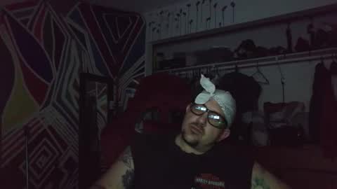 Snapshot of vineatspussnluvsit chatting on October 18, 7:09 am onlyhaveeyes4u online show from October 18, 7:09 am