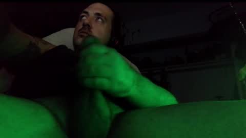 Snapshot of vineatspussnluvsit chatting on February 5, 12:21 pm onlyhaveeyes4u online show from February 5, 12:21 pm