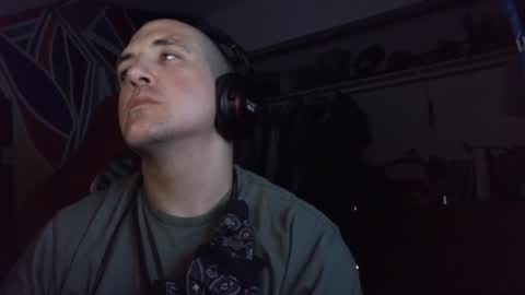 Snapshot of vineatspussnluvsit chatting on April 13, 9:48 am onlyhaveeyes4u online show from April 13, 9:48 am