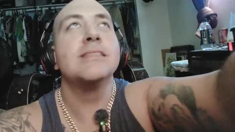 onlyhaveeyes4u online show from June 7, 9:29 pm