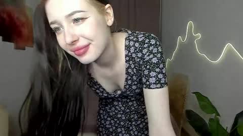 Snapshot of vinessa_coy chatting on April 2, 7:22 pm Vinessa online show from April 2, 7:22 pm