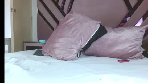 vinitryjhonson online show from March 13, 1:29 pm