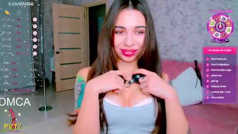 Vinkiepinkie online show from September 21, 3:24 pm