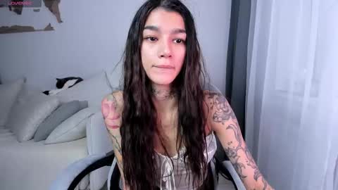 vinkitinkii online show from September 24, 8:28 am