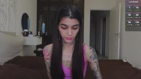 vinkitinkii online show from October 25, 7:05 am