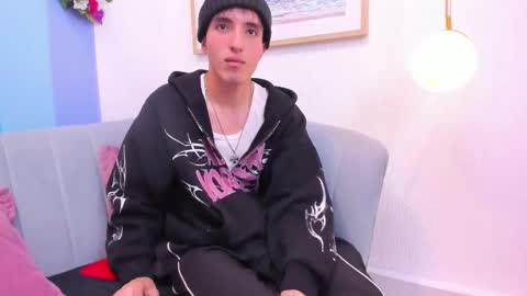 vinniematte online show from February 9, 3:22 am