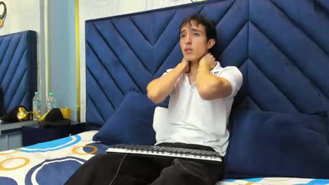 vinniematte online show from March 1, 1:53 am