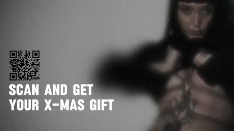 Snapshot of vinylstore chatting on December 27, 7:57 pm Diva Silvia online show from December 27, 7:57 pm