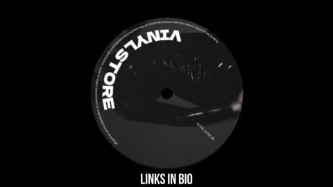 Snapshot of vinylstore chatting on January 7, 3:54 pm Diva Silvia online show from January 7, 3:54 pm