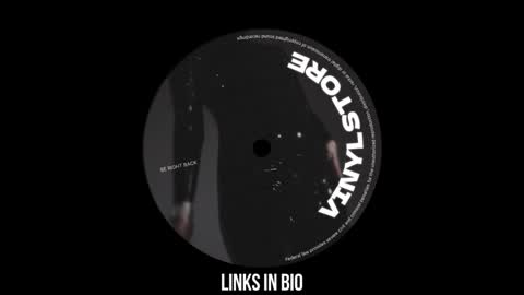 Snapshot of vinylstore chatting on January 18, 3:16 pm Diva Silvia online show from January 18, 3:16 pm