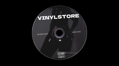 Snapshot of vinylstore chatting on January 19, 4:04 pm Diva Silvia online show from January 19, 4:04 pm