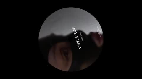 Snapshot of vinylstore chatting on January 23, 10:54 pm Diva Silvia online show from January 23, 10:54 pm