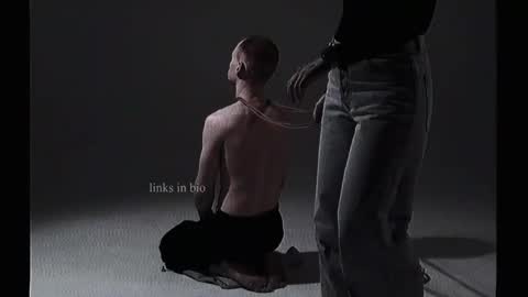 Snapshot of vinylstore chatting on January 29, 8:25 pm Diva Silvia online show from January 29, 8:25 pm