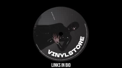 Snapshot of vinylstore chatting on February 7, 2:37 pm Diva Silvia online show from February 7, 2:37 pm