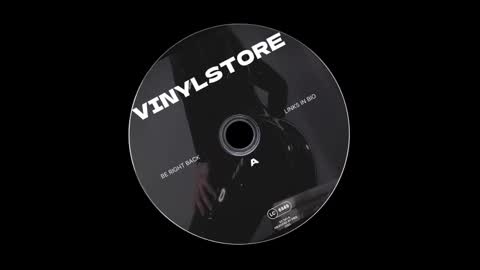 Snapshot of vinylstore chatting on February 15, 12:11 pm Diva Silvia online show from February 15, 12:11 pm