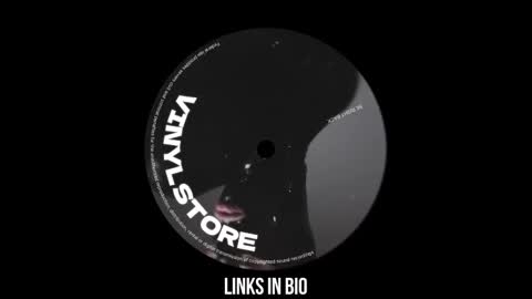 Snapshot of vinylstore chatting on February 19, 11:06 am Diva Silvia online show from February 19, 11:06 am