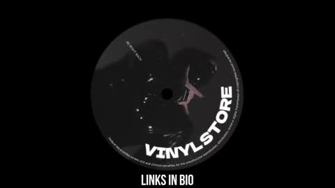 Snapshot of vinylstore chatting on March 3, 1:09 pm Diva Silvia online show from March 3, 1:09 pm