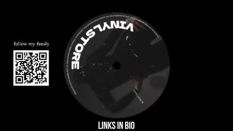 Snapshot of vinylstore chatting on March 9, 11:14 am Diva Silvia online show from March 9, 11:14 am