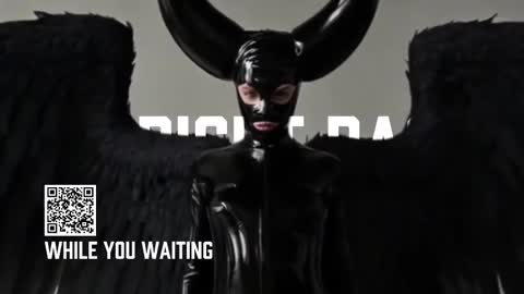 Snapshot of vinylstore chatting on September 23, 4:21 pm Diva Silvia online show from September 23, 4:21 pm