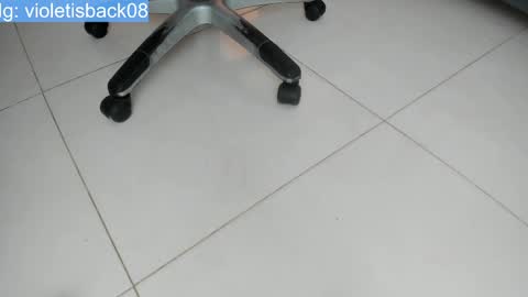 Snapshot of violeet_ds chatting on September 20, 8:21 pm Violet online show from September 20, 8:21 pm