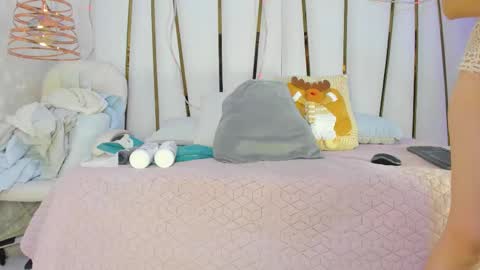 violeet_gray online show from November 27, 11:34 am