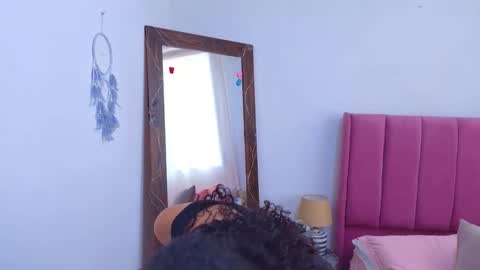 violet__15 online show from April 27, 12:25 pm