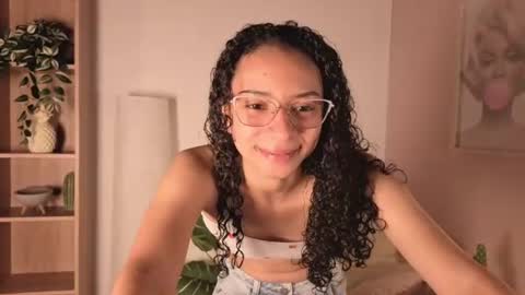 violet__15 online show from June 16, 12:08 pm