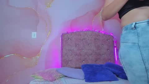violet__taylor_ online show from October 6, 2:20 am