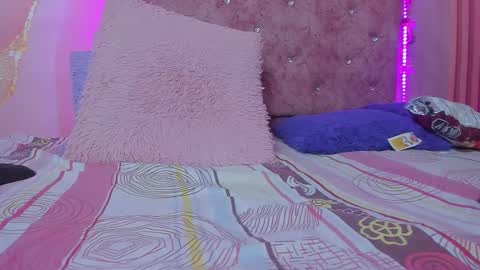 violet__taylor_ online show from October 20, 2:34 am