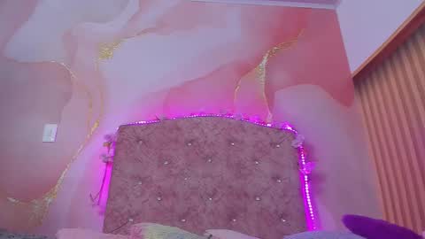 violet__taylor_ online show from January 19, 2:15 am