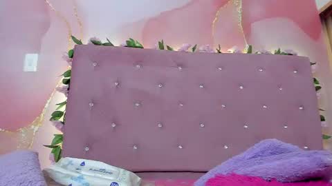 violet__taylor_ online show from June 30, 2:12 am