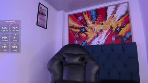           online show from November 18, 10:09 am